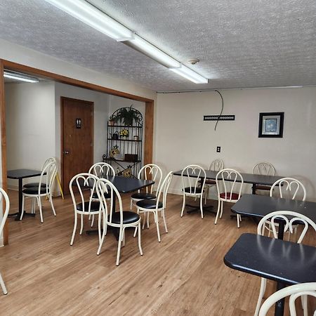 Westspring Inn - Westlake Cleveland Exterior foto